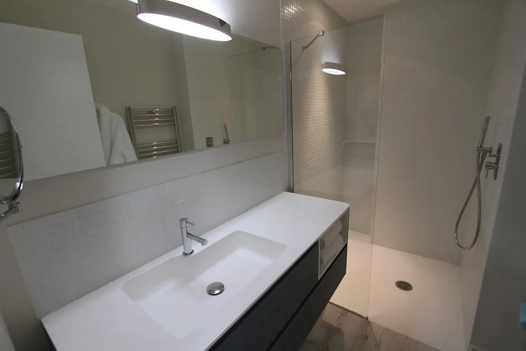 Le Vieux Four Hotel Mouries Guest house